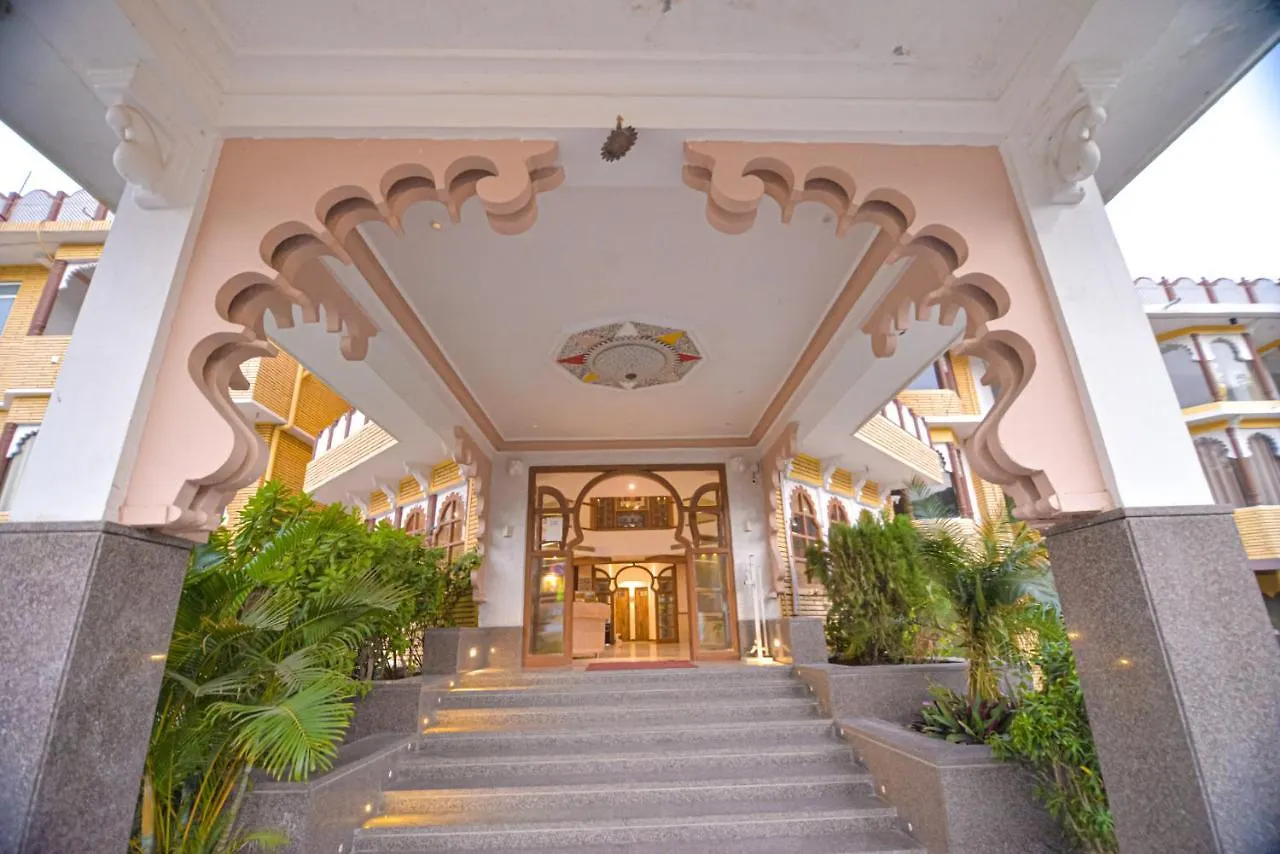 **** Resort Gold Nest Rubystone Heritage Udaipur India