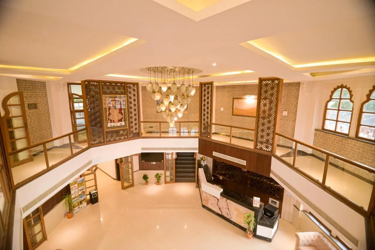 **** Semesteranläggning (resort) Gold Nest Rubystone Heritage Udaipur Indien